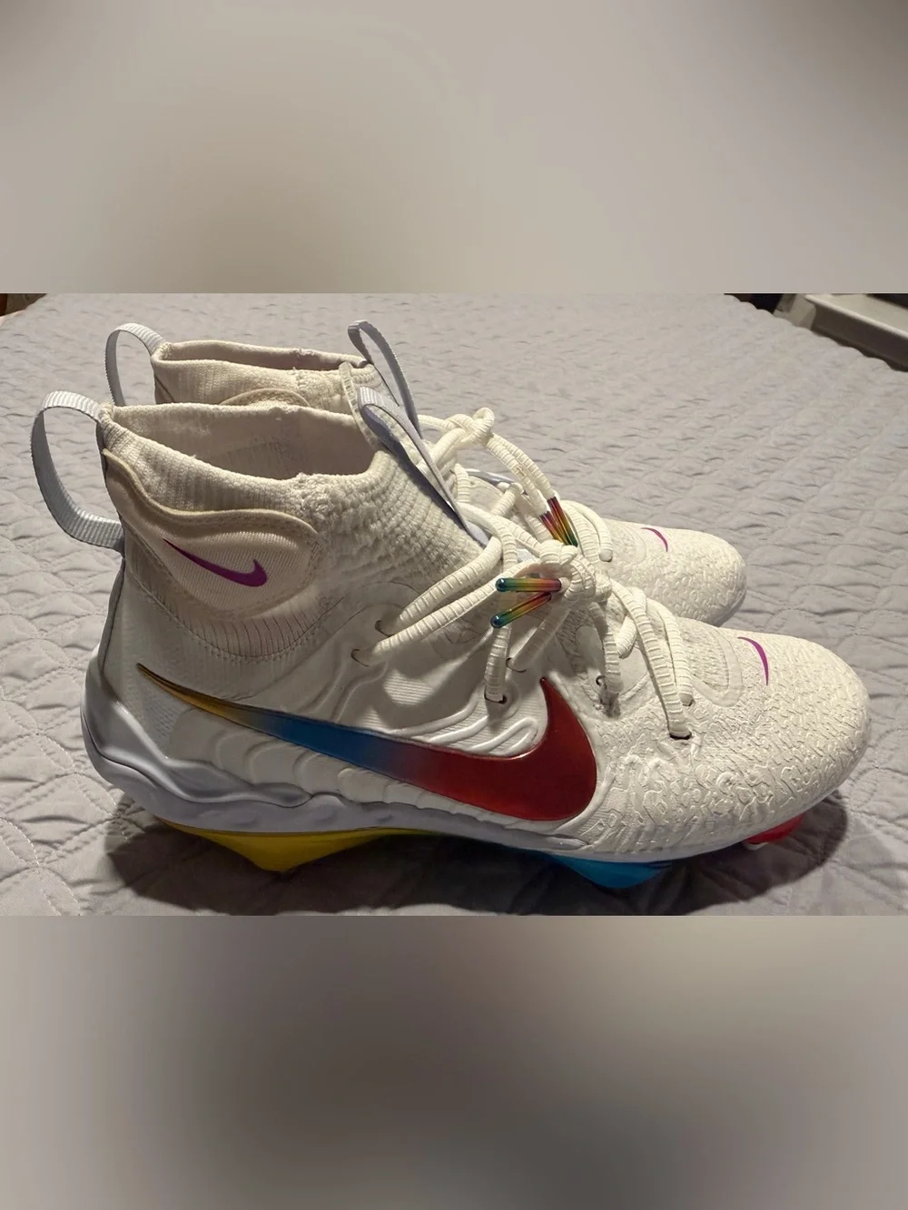 Nike Alpha Huarache NXT White Rainbow Baseball Cleats Men's Size 7.5 DJ6517-106